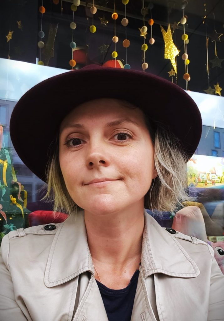 Die Autorin Volja Hapeyeva